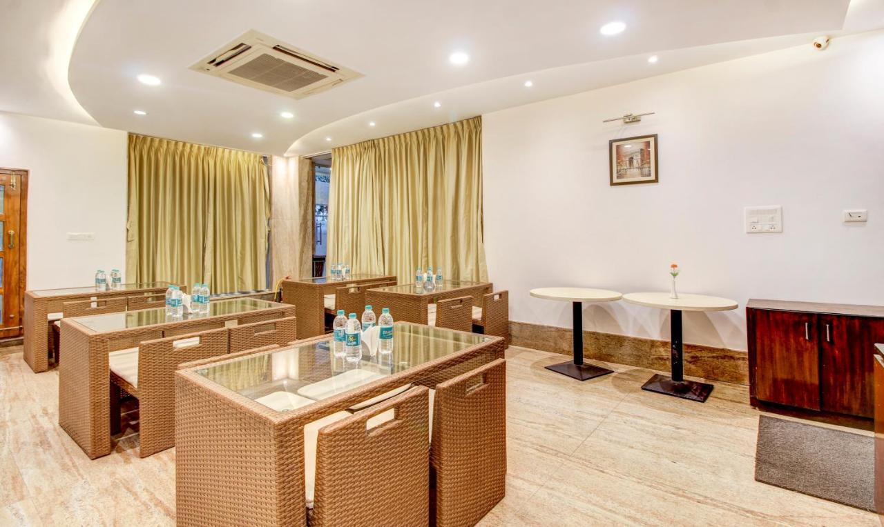 Treebo The Sai Leela Suites R T Nagar Бангалор Экстерьер фото