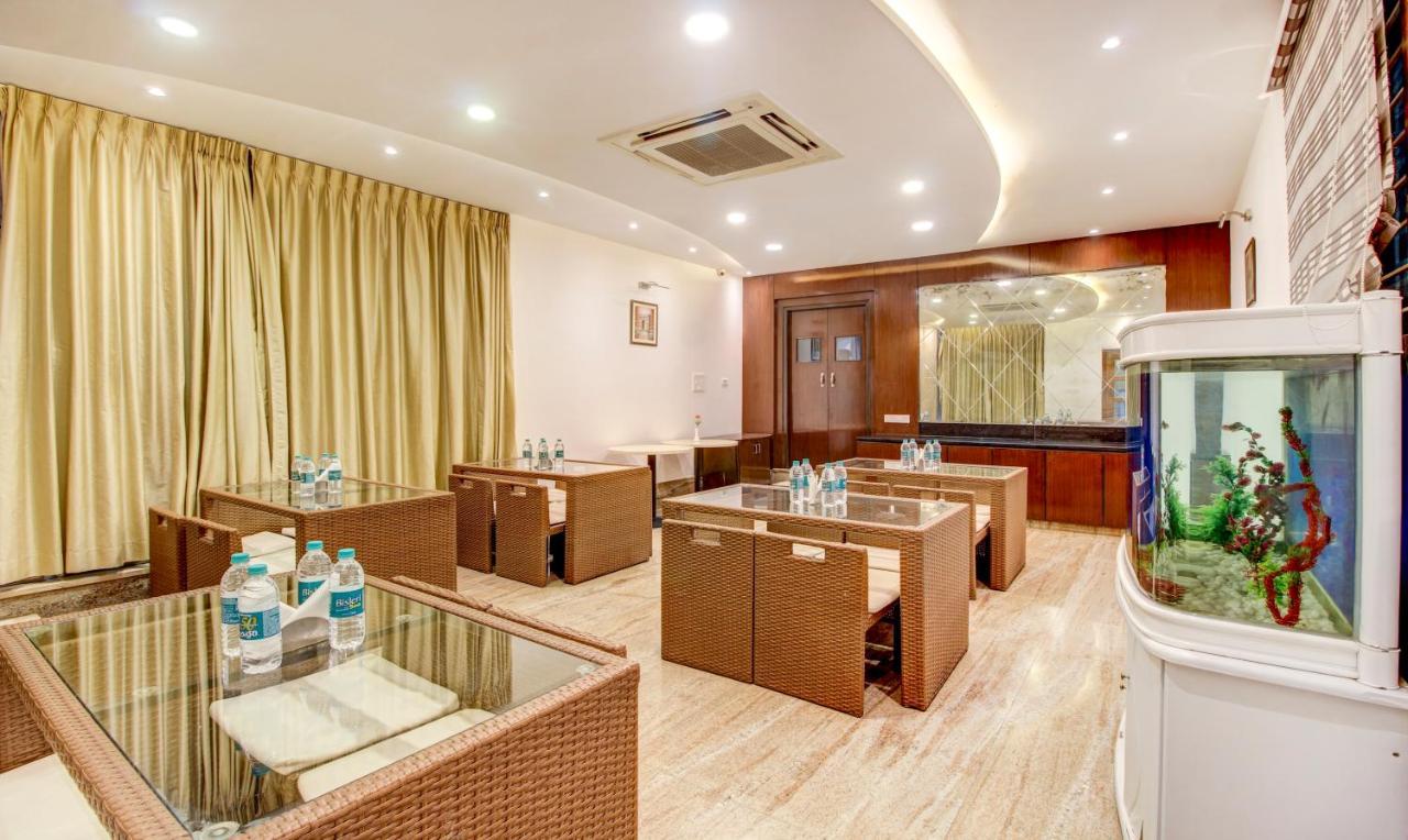 Treebo The Sai Leela Suites R T Nagar Бангалор Экстерьер фото
