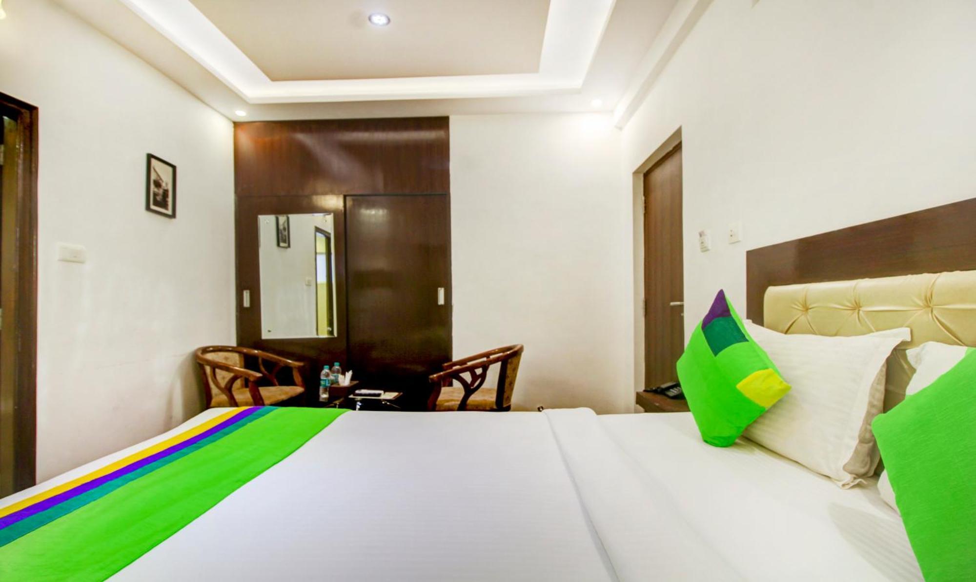 Treebo The Sai Leela Suites R T Nagar Бангалор Экстерьер фото