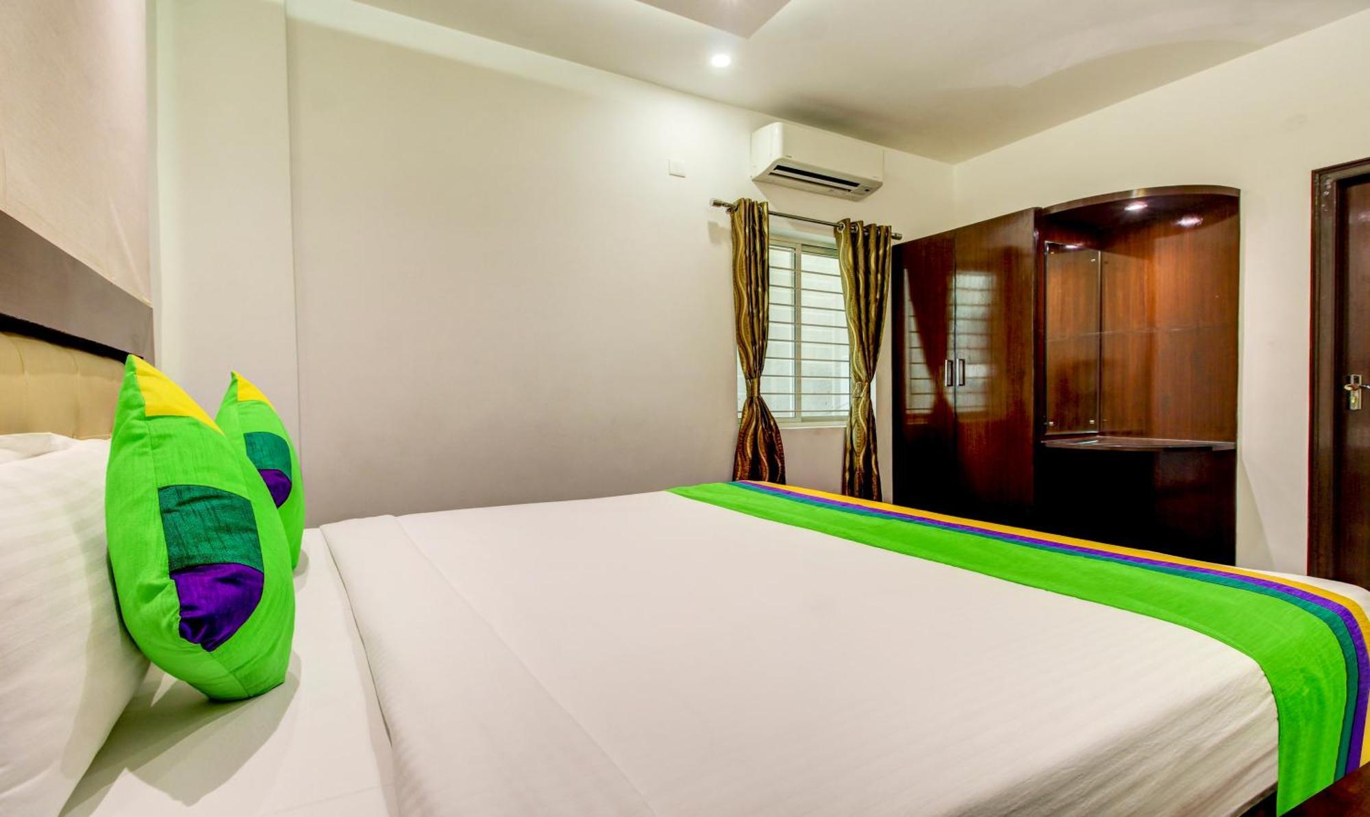 Treebo The Sai Leela Suites R T Nagar Бангалор Экстерьер фото