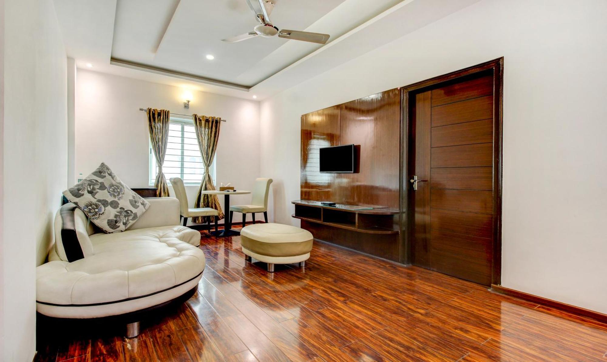 Treebo The Sai Leela Suites R T Nagar Бангалор Экстерьер фото