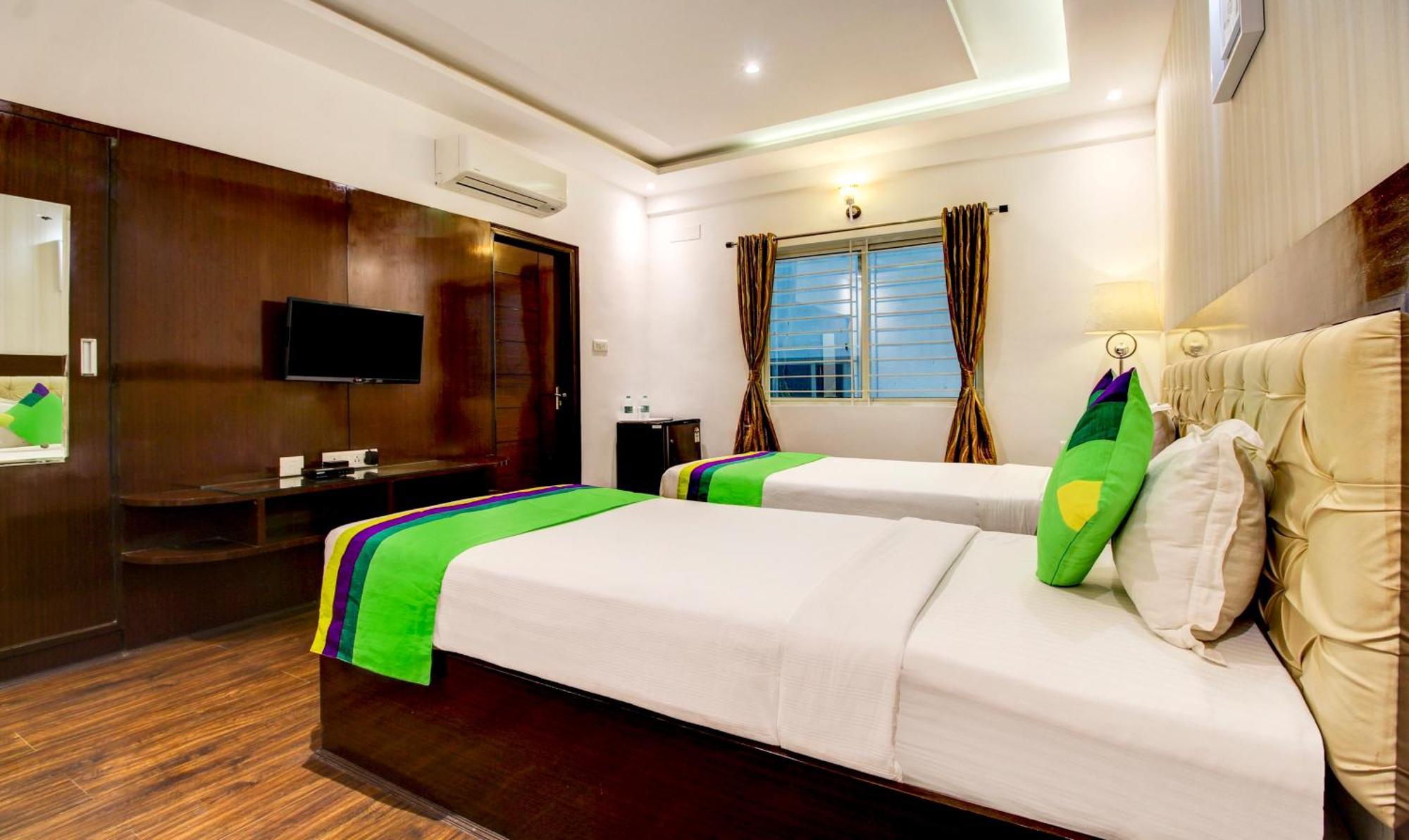 Treebo The Sai Leela Suites R T Nagar Бангалор Экстерьер фото