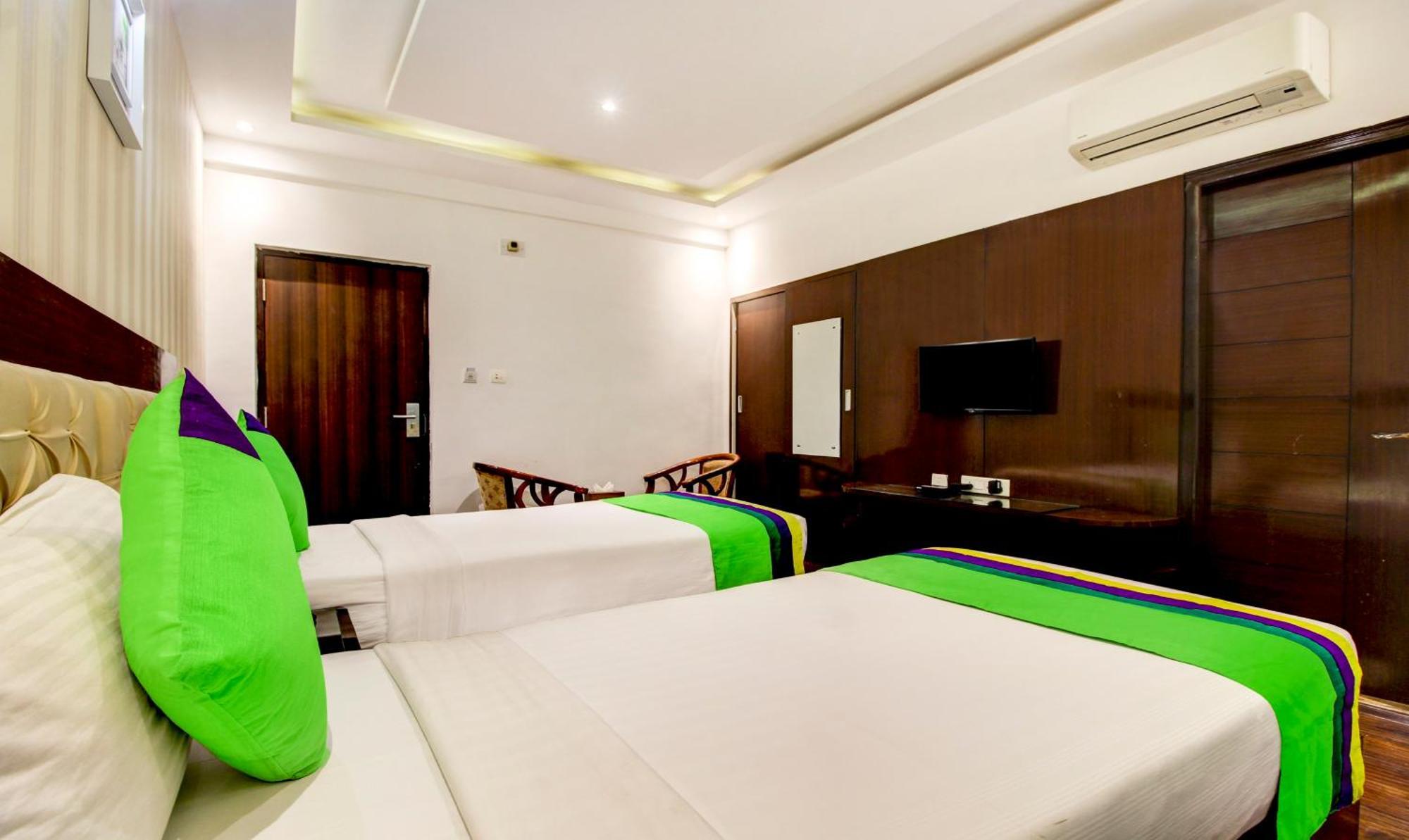 Treebo The Sai Leela Suites R T Nagar Бангалор Экстерьер фото